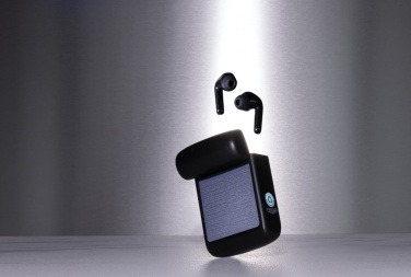 Logotrade liikelahja mainoslahja kuva: Skywave aurinkovoimakuulokkeet RCS kierrätetystä muovista